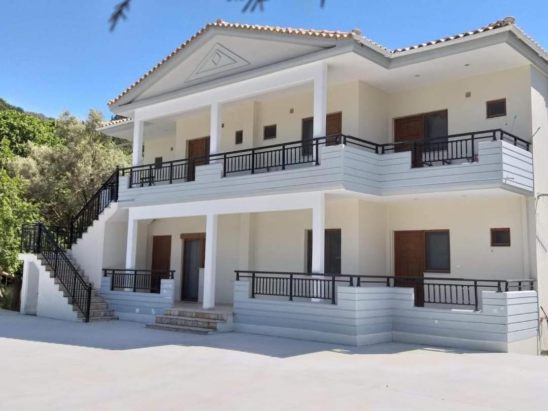 Chris Apartment Vasiliki  Luaran gambar